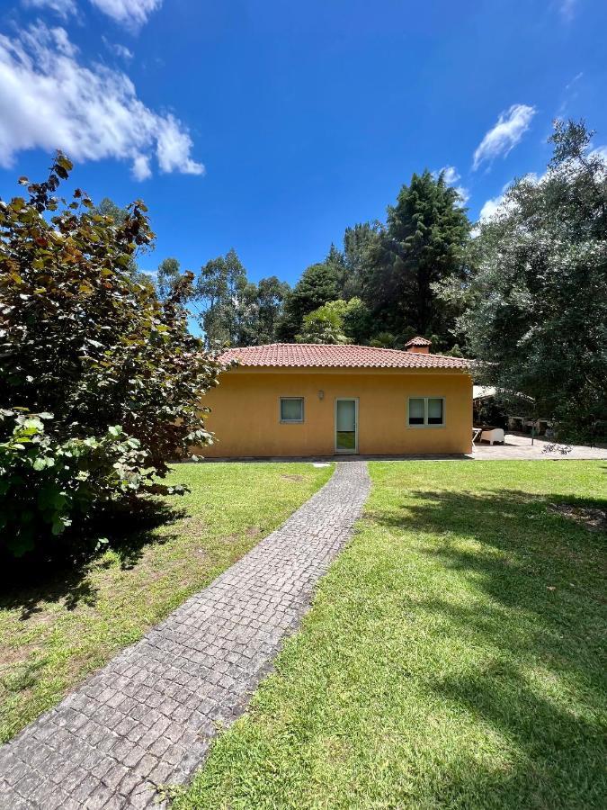 Villas Do Monte 吉马良斯 外观 照片